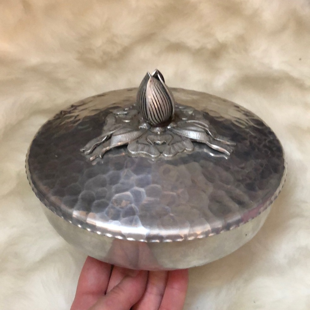 Vintage Rodney Kent Silver Co. Covered Dish #401